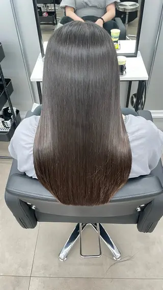 ロング 🦄髪質改善トリー トメント🦄イリスのヘアスタイル