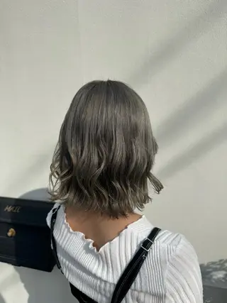 カラー 岩本みるか/ 暖色カラー/ベージュのヘアスタイル