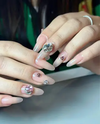 ネイル コネコネイルサロン モデル用のネイルデザイン