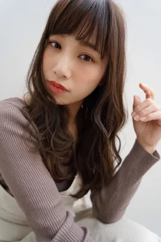 セミロング カラー ヘアアレンジ EMANONシェアサロン心斎橋店所属・韓国メンズヘア　ミル クティボブ　足立佳代のヘアスタイル