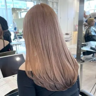 ロング カラー cinq PROJECT所属・ミルクティーベージュ 🐱【Ryo】のヘアスタイル