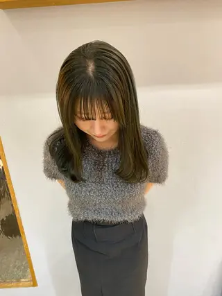 セミロング カラー Lomalia 🤍🫧/makoのヘアスタイル
