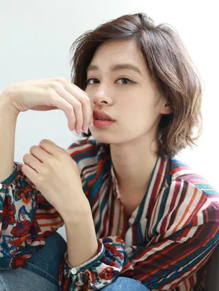 ショート カラー アンブレラカラー💫 フェイスフレーミングのヘアスタイル