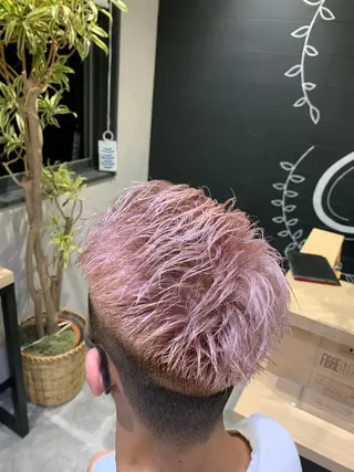 カラー メンズ 名古屋／デザイン／ ブリーチ/松井亮磨のヘアスタイル