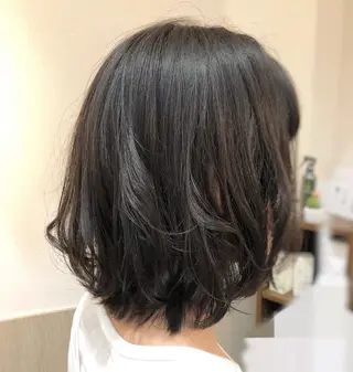 ミディアム パーマ MOLLA 浅香山店所属・谷口ゆめ/縮毛矯正/ カット/美眉ワックスのヘアスタイル