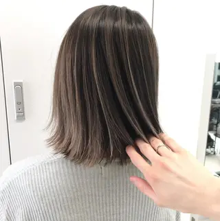 セミロング カラー ヘアアレンジ ブリーチ&似合せボブ 田中寛十のヘアスタイル