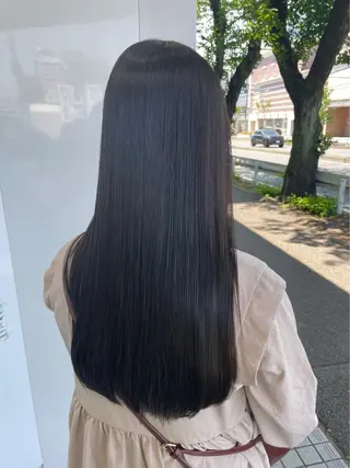 ロング パーマ DC カラーモデルのヘアスタイル