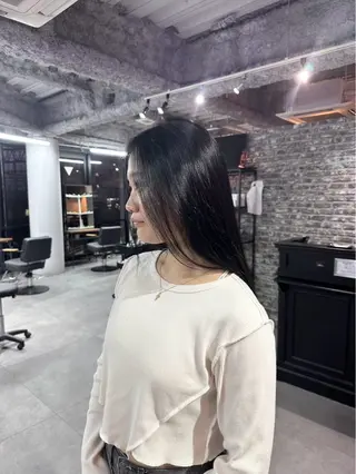 LUAU LOUGH 梅田/あさひのヘアスタイル