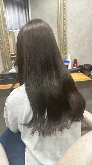 ロング カラー FUJINO RYOのヘアスタイル