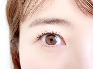 マツエク・マツパ エルフ 阿部月菜の眉毛・アイブロウイメージ