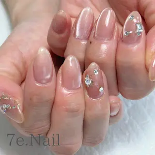 ネイル 7e. Nailのネイルデザイン