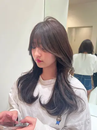 セミロング カラー ヘアアレンジ 艶カラー/アイドル 前髪/内藤　輝のヘアスタイル