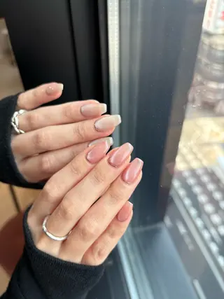 ミディアム CLALA Ayumiのネイルデザイン