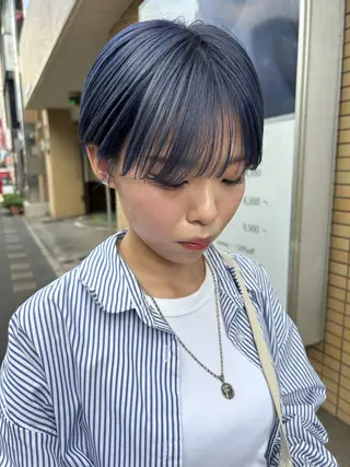 ショート W所属・小林 朋花のヘアスタイル