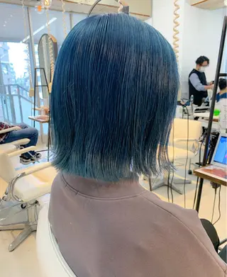 ミディアム カラー iLi所属・iLi 《イリ》のヘアスタイル