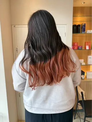 ロング カラー imota mikuのヘアスタイル
