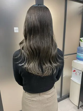 ロング 🌸インナーカラー 🌸藤井春華のヘアスタイル