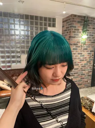 ミディアム カラー ヘアアレンジ MARIO HAIR DESIGN所属・ブリーチ/艶髪矯正 🌒Ameriのヘアスタイル