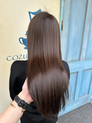 セミロング 髪質改善/艶髪/ 透明感カラー/サラのヘアスタイル
