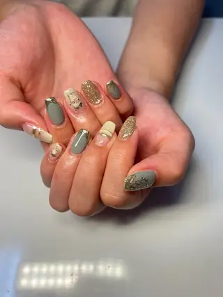 ネイル m.nail/ 🐄💛🧡❤️のネイルデザイン