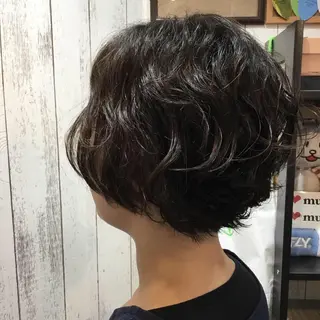 ショート パーマ 金崎 新吾のヘアスタイル