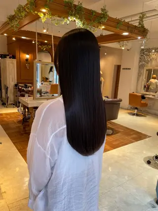 ロング 北田🌟小顔レイヤー 🌟人気カラーのヘアスタイル