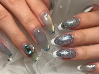 ミディアム NAIL SALON FLOR所属・キラキラネイル/ 韓国ネイルMAKIのネイルデザイン