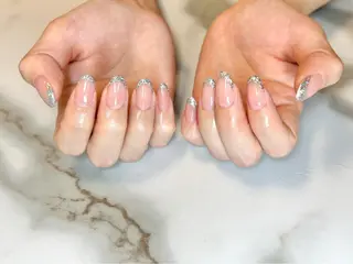 ミディアム ネイリスト シンのネイルデザイン