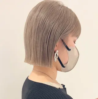 ショート カラー ハイトーン/ブリーチ 似合せカット/パーマのヘアスタイル