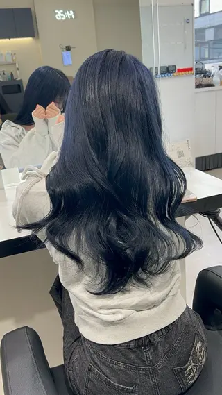 ロング カラー エフェクトブリーチ／ レイヤーカット／翔のヘアスタイル