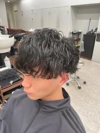 パーマ メンズ メンズスタイリスト✨ 助川龍哉のヘアスタイル
