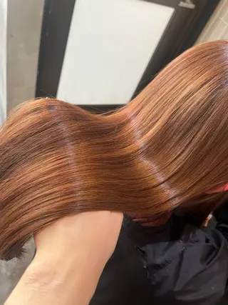 ロング カラー ラフィスヘアードープ所属・👑髪質改善Wカラー /グレージュ/アユカのヘアスタイル