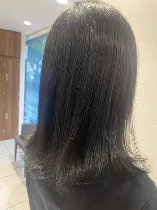 ミディアム カラー 🕯コバ/レイヤー/ 透明感/縮毛🕯のヘアスタイル