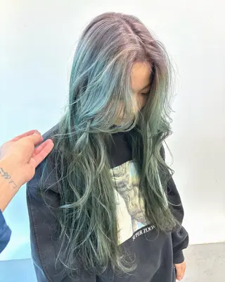 ロング カラー Go to day渋谷sol店所属・🟧オシャレ女子多数 アツシ🟧のヘアスタイル