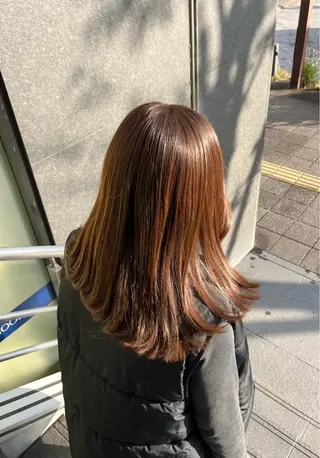 セミロング カラー 大野 桃果のヘアスタイル