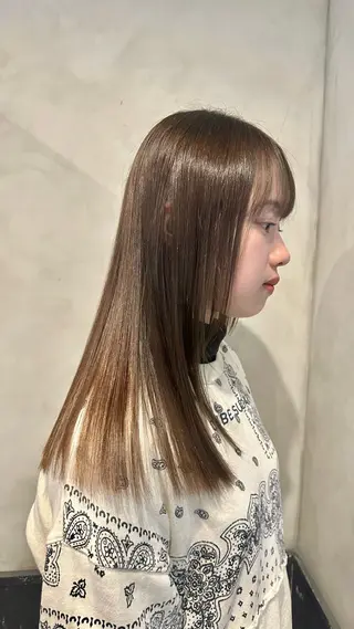 セミロング カラー Aust hair Stella新宿所属・Yuki☺︎パーマ レイヤーカットウルフのヘアスタイル