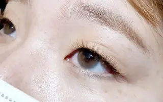 マツエク・マツパ 💜bora .のネイルデザイン