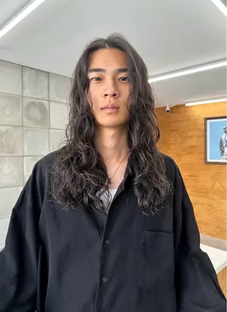 ミディアム パーマ 榛地 渉馬のヘアスタイル