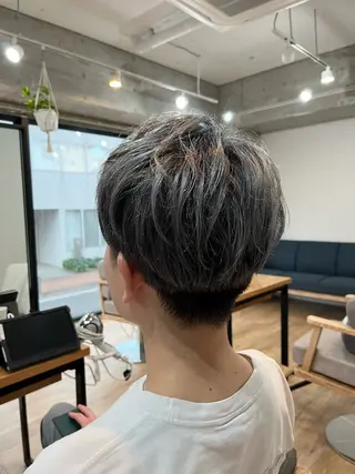 ショート 清水 真樹のヘアスタイル