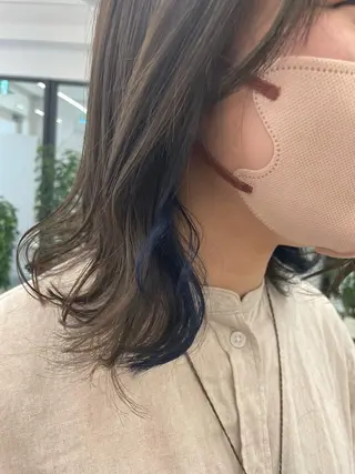 ミディアム カラー KANGOLSALON 富山セントラル所属・松井 亜美のヘアスタイル