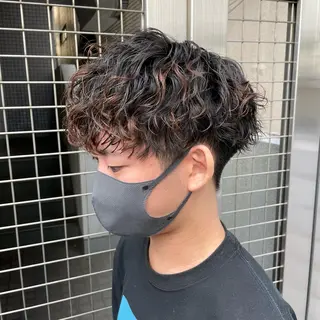 ショート パーマ メンズ アイブロウ 【メンズ縮毛矯正】 田中秀斗のヘアスタイル