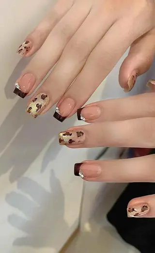 ネイル VIVIAN リサのネイルデザイン