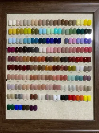 ネイル U·Mi nail salon所属・U·Mi 上野御徒町容のネイルデザイン