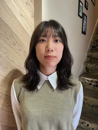 ミディアム カラー FERIA あべの yumeho🍭のヘアスタイル