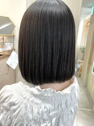 ミディアム 西 めぐみのヘアスタイル