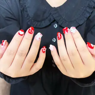 ネイル yu ri 🌹のネイルデザイン