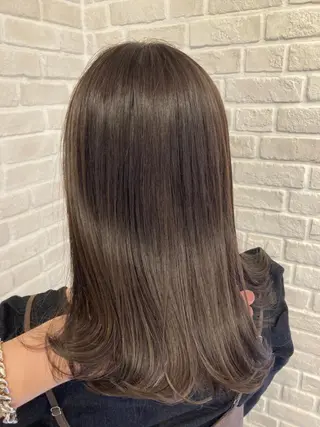 ミディアム ブリーチしたのに 色持ち1.5ヶ月のヘアスタイル