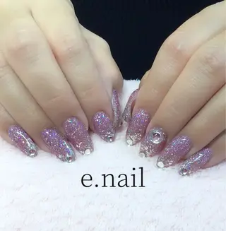 ネイル e.nail所属・和賀井 恵理のネイルデザイン