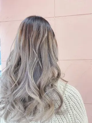 ロング カラー 透明感カラー 田中 有乃のヘアスタイル