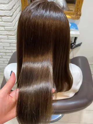 ロング alushe 岡 陽子のヘアスタイル